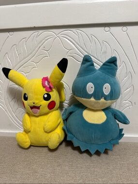 Pokemon Pikachu & Munchlax Plush
